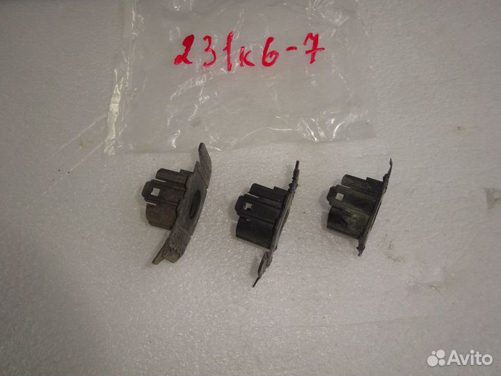 Кронштейн датчика парковки задний Kia Stinger