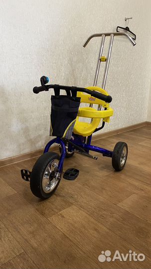 Трехколесный велосипед