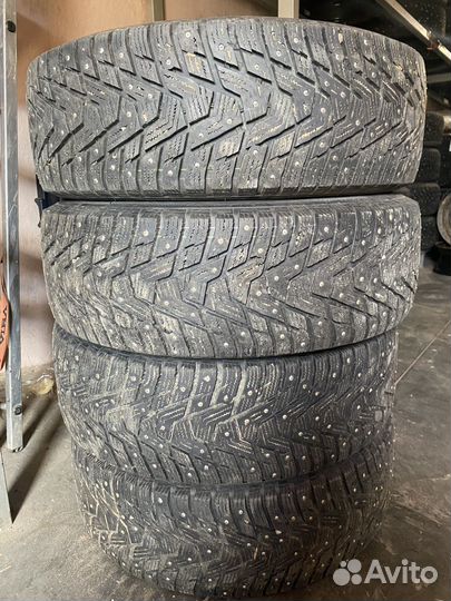 Hankook Winter I'Pike RS2 W429 215/65 R16 98T