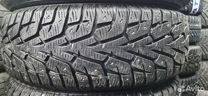 Yokohama Ice Guard IG55 215/65 R16