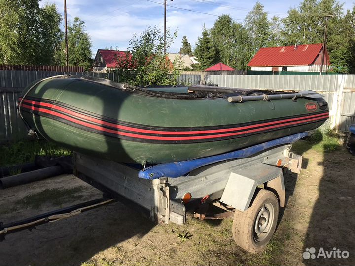 Надувная лодка с прицепом