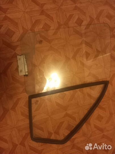 Стекло боковое на газель правой