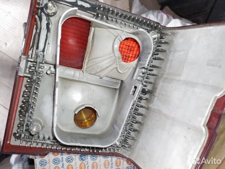 Фонарь задний правый для Audi V8 89-94 б/у