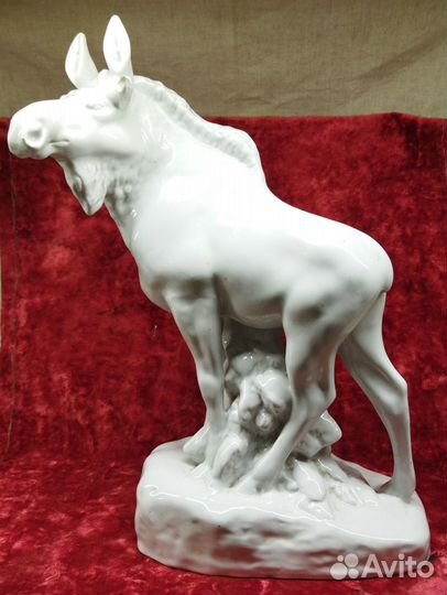 Статуэтка. Огромный 30 см. лось. лфз СССР