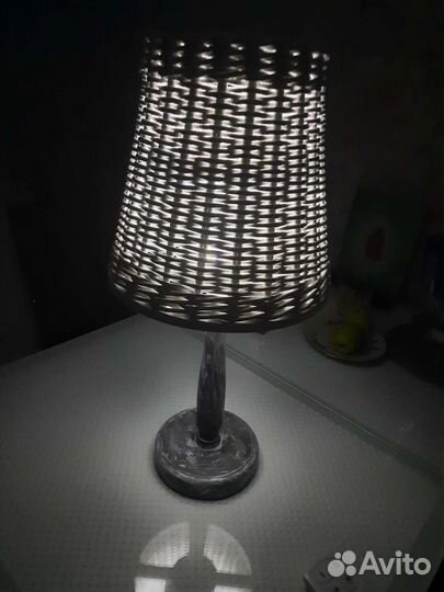 Лампа настольная беспроводная