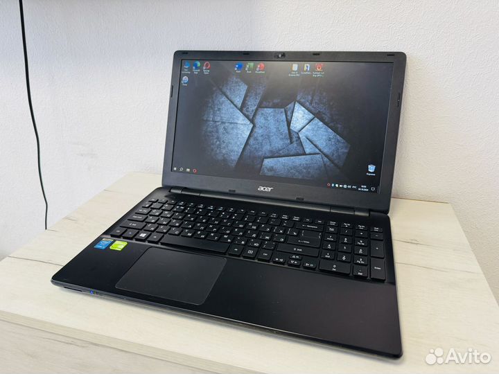 Игровой Acer 15'6 - Core i5/4GB/SSD/820M