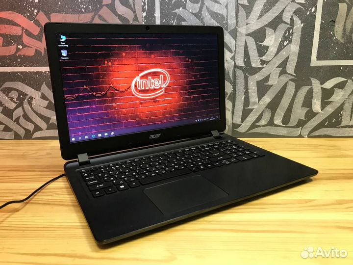 Прекрасный ноутбук Acer 8gb/Intel/SSD