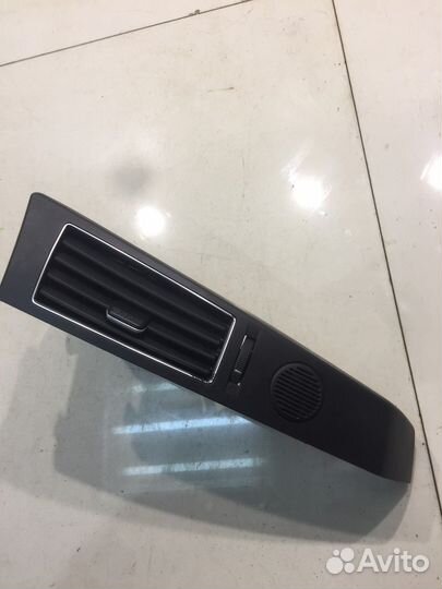 Воздушный дефлектор (средний,правый)