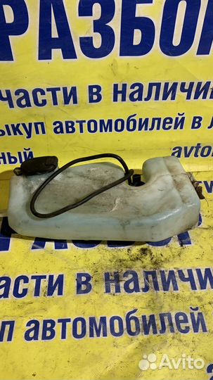 Бачок омывателя Renault Logan