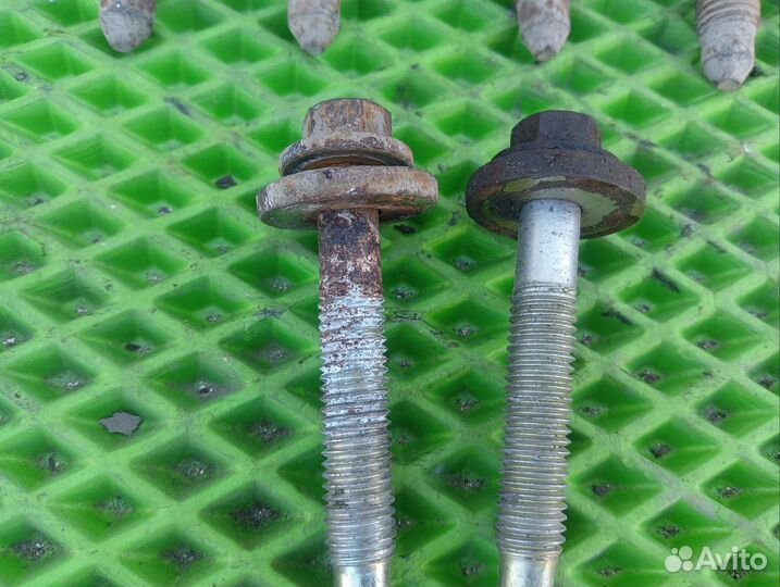 Болты переднего подрамника ford focus 1