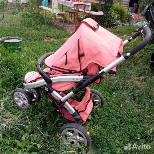 Прогулочная коляска