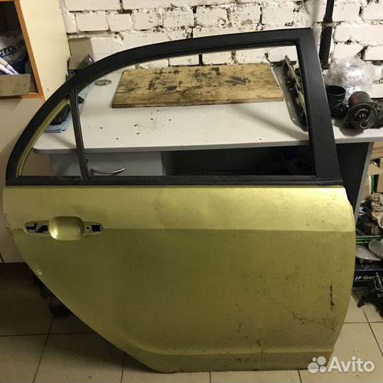 Дверь задняя правая Geely Vision