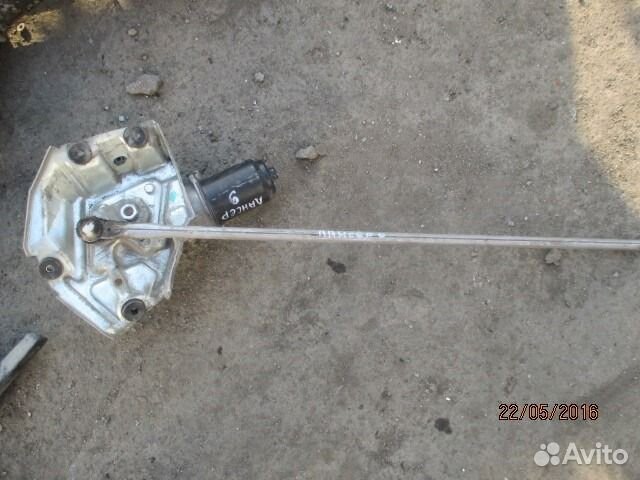 Моторчик стеклоочистителя передний Мицубиси Лансер