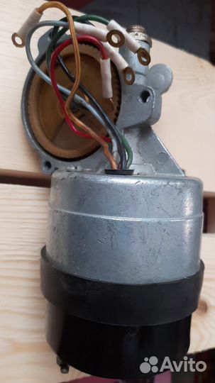 Мотор-редуктор стеклоочистителя для а/м газ, ЗИЛ