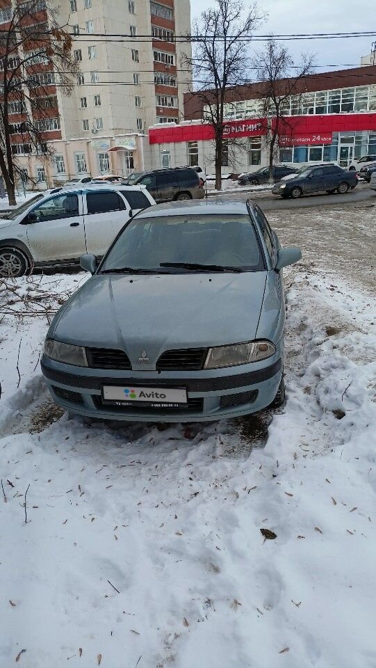 Mitsubishi Carisma: фото владельца