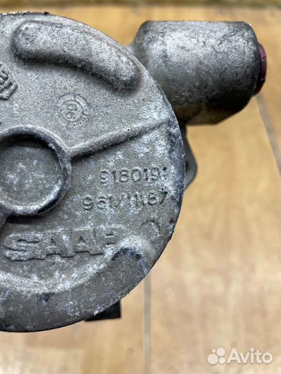 Вакуумный насос Saab 9-5 B205E 1999