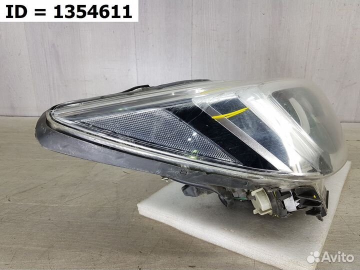 Фара правая Subaru Outback