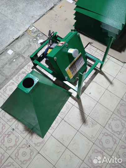 Зернодробилка 380В, 7,6кв на 4000 кг час