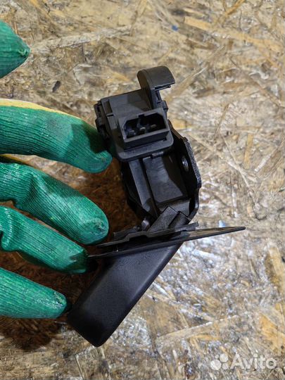 Замок Крышки Багажника Ауди А3 8P 8P4827505B