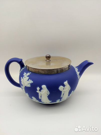 Чайник фарфор бисквит диаметр 13 см, сер. XX в, В