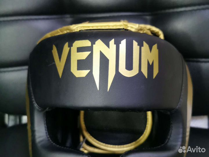 Шлем боксерский Venum черно/золотой