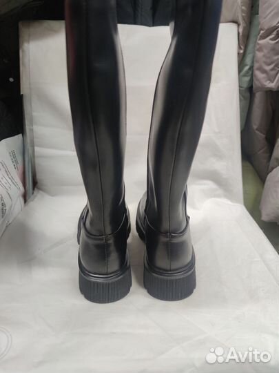 Новые женские сапоги натуральным мехом, р 37