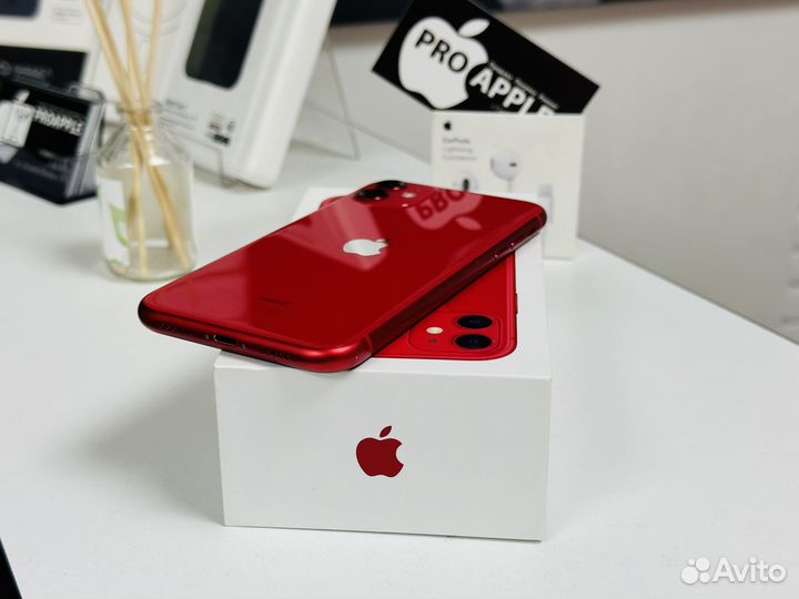 iPhone 11, 64 ГБ
