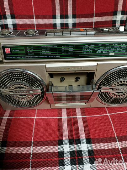 Кассетный магнитофон