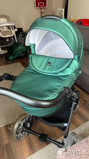 Коляска Laura Legacy 2 в 1