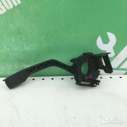 Переключатель стеклоочистителей Фольксваген Пасс