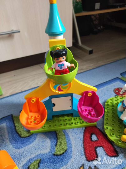 Lego duplo большой парк аттракционов