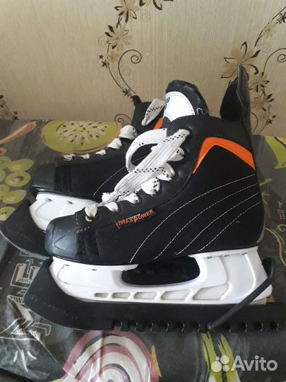 Коньки хоккейные детские
