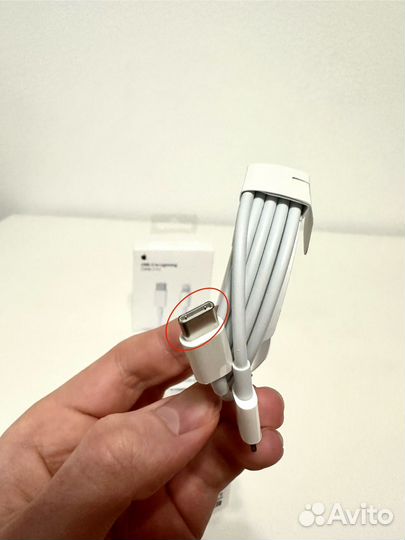 Оригинальный провод на iPhone кабель USB-C light
