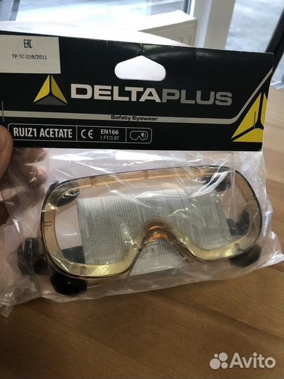 Защитные очки новые