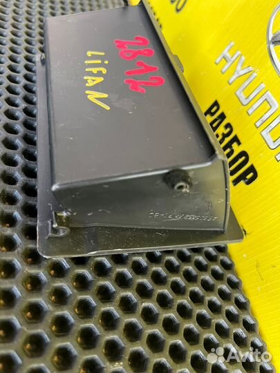 Левый бардачок lifan Solano 620 -2812