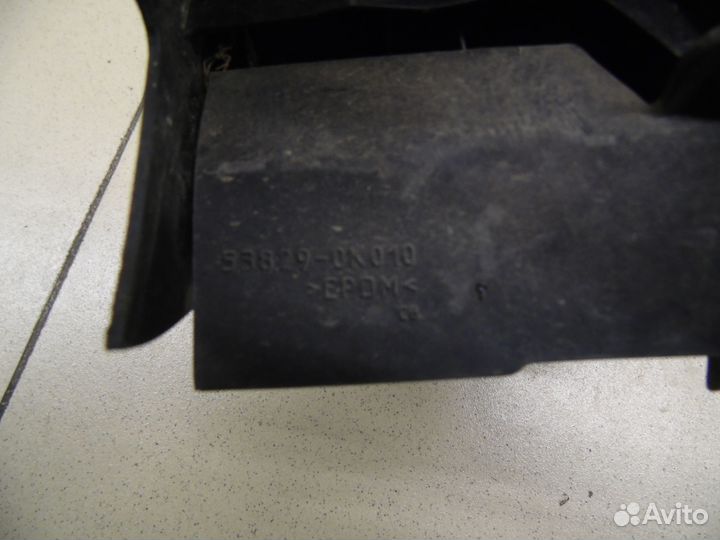 Накладка (кузов внутри) Hi Lux 2015