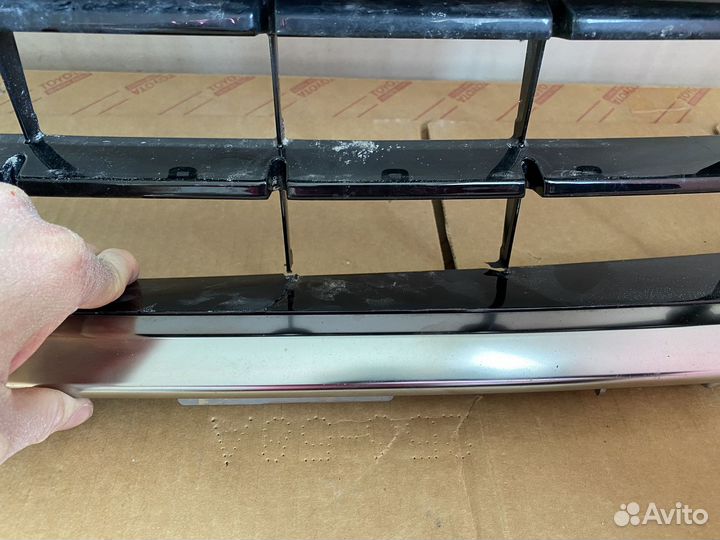 Решетка радиатора lexus NX200