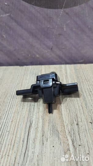 Кнопка многофункциональная Nissan teana J32