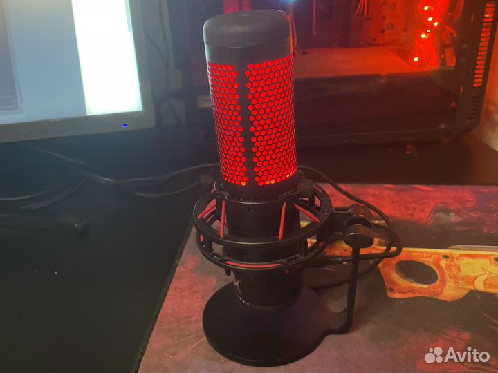 Микрофон HyperX quadcast