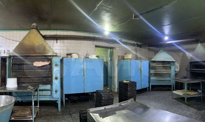 Дом 1000 м² на участке 23 сот.