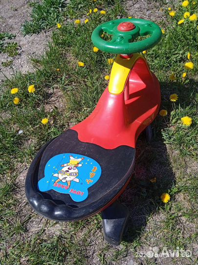 Самокат детский трехколесный с сиденьем б/у