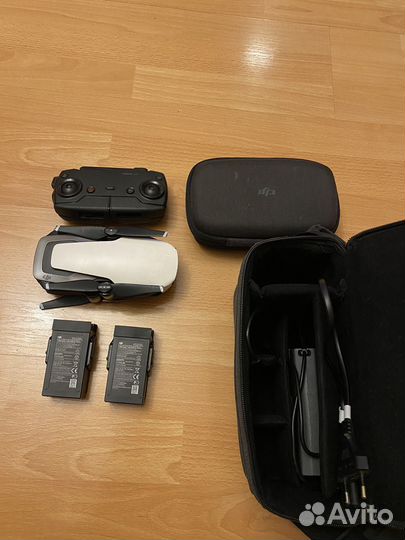Продам дрон dji mavic air
