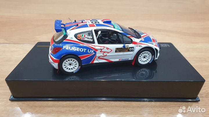 Модель IXO 1:43 Peugeot 207