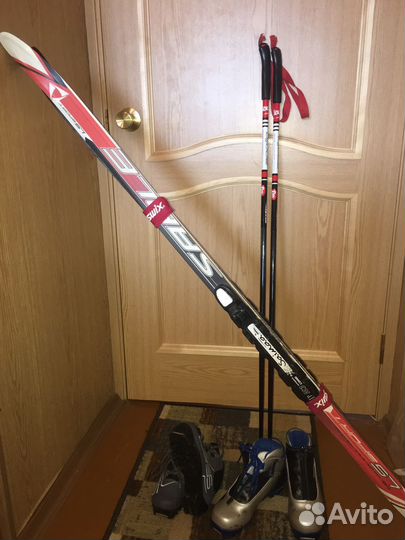 Лыжи палки ботинки