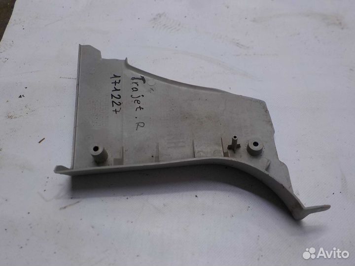 Накладка на стойку кузова передняя правая Hyundai