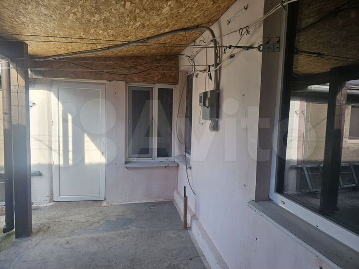 4-к. квартира, 50 м², 1/1 эт.