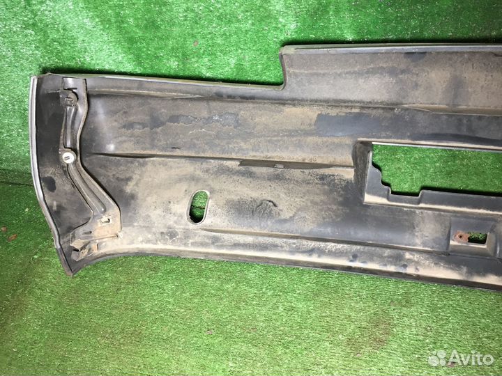 Бампер задний sedan Nissan Skyline R32 Серебро цар