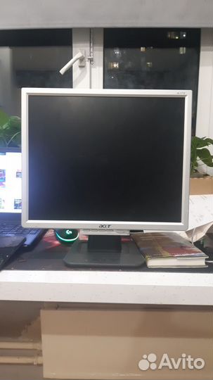 Монитор acer