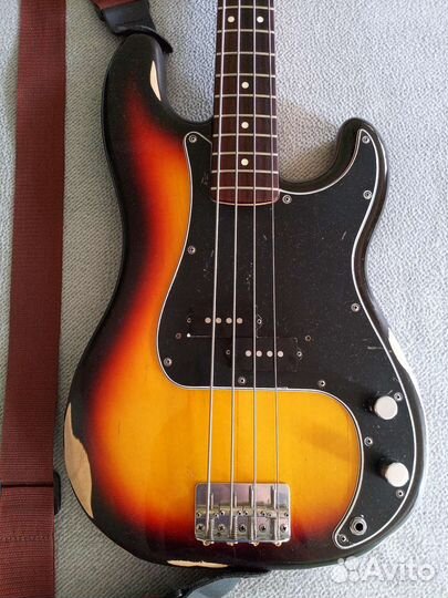 Бас гитара fender precision 1993г
