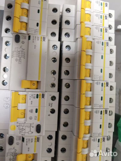 Автоматы узо диф IEK